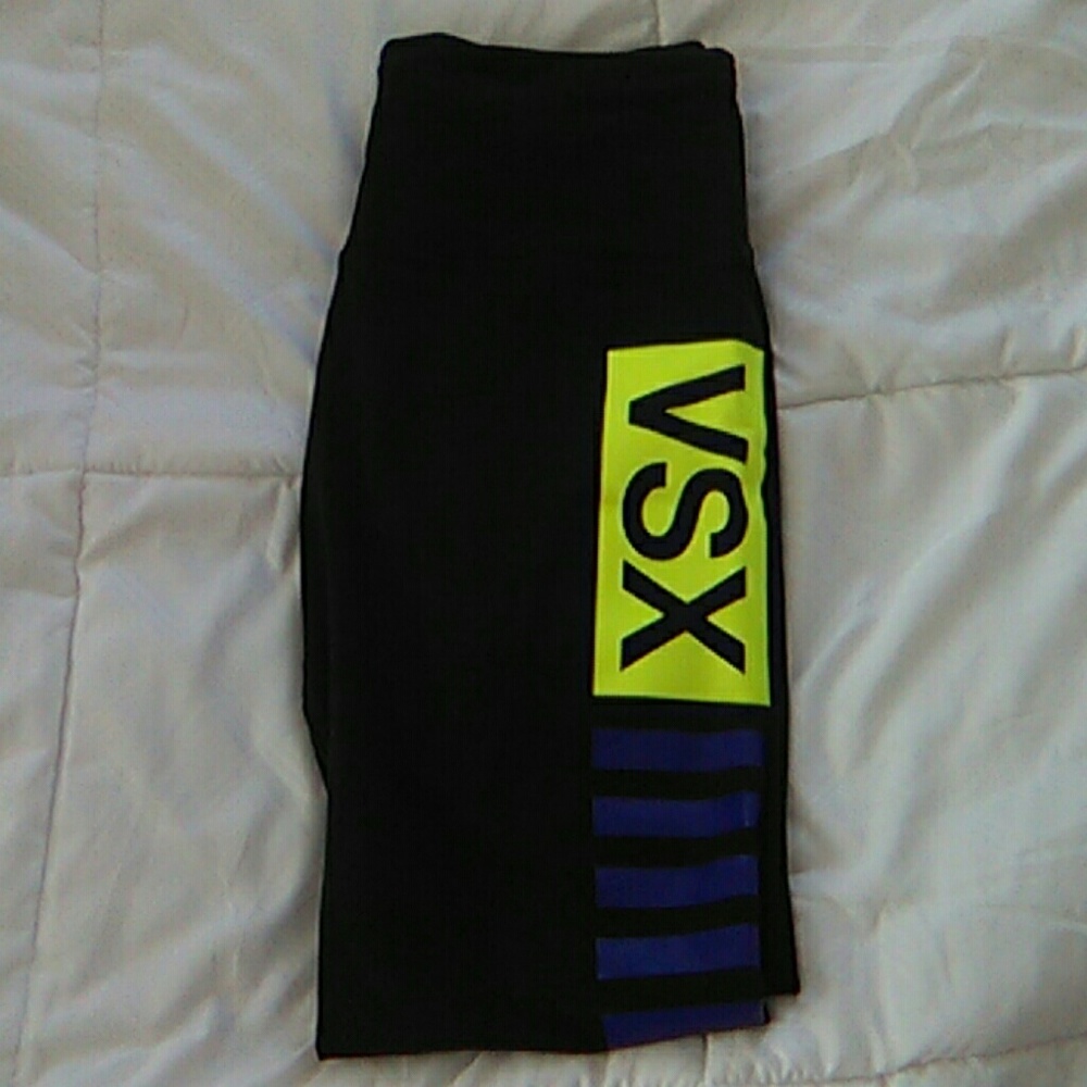 Knockout by Victoria Secret Capri pants